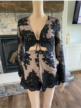 Saints + Secrets Black Appliqué Lace Romper with Nude Lining Size XS
